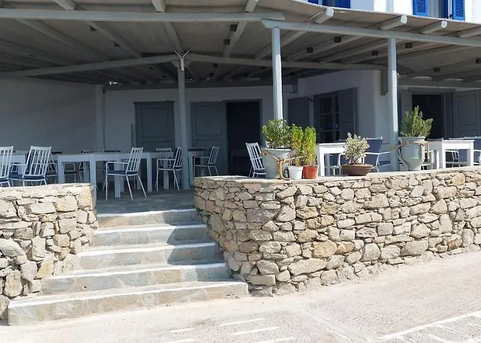 Traditionnal Mykonian Ornos (Mykonos)