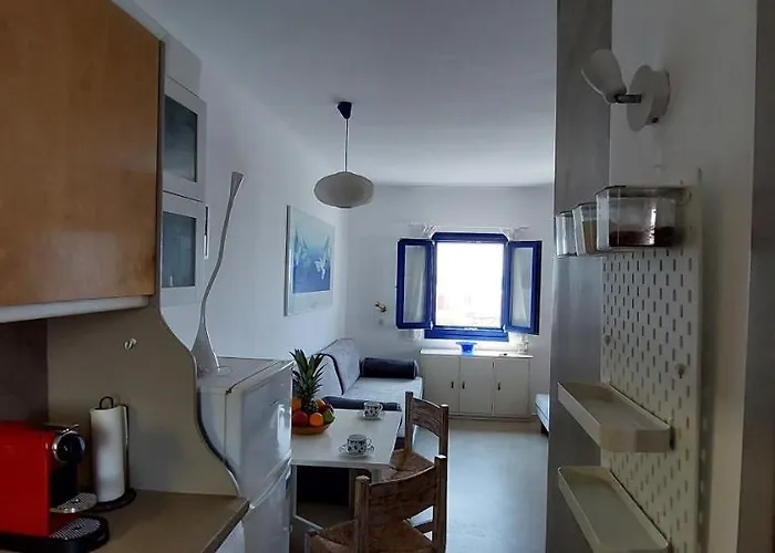 Traditionnal Mykonian *